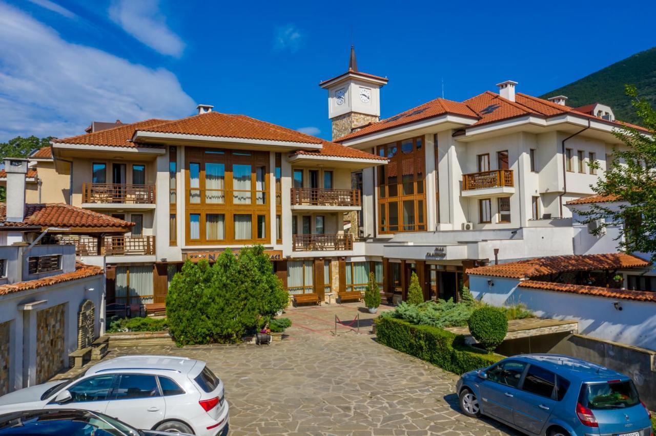 National Palace Wine & Spa Hotel Sliven Exterior foto